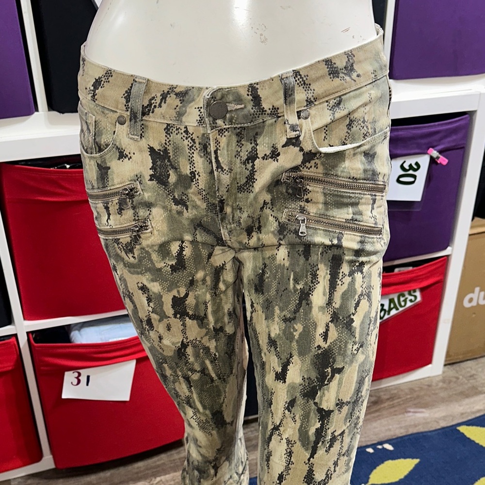 PAIGE EDGEMONT Size 30 Safari Green Women's Skinny Jeans